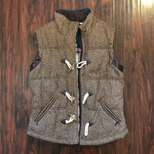 Cozy Textured Brown Vest with Toggles